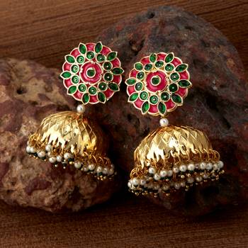 Pink pearl earrings 1