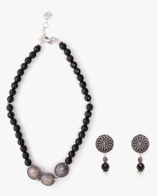 Black necklace-sets 1