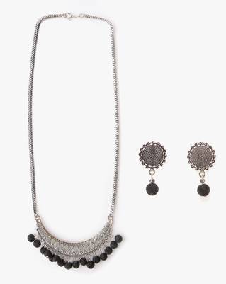 Black necklace-sets 1