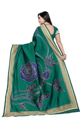 Green Zari Woven Banarasi Silk Saree With Blouse 3