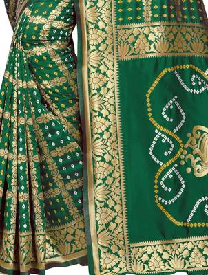 Green Bandhani Zari Work Banarasi Silk Saree With Blouse 5
