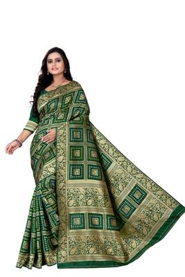 Green Zari Woven Banarasi Silk Bandhani Saree With Blouse 2