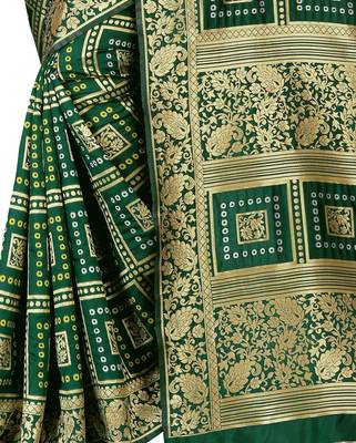 Green Zari Woven Banarasi Silk Bandhani Saree With Blouse 5