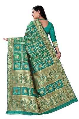 Rama Green Zari Woven Banarasi Silk Bandhani Saree With Blouse 3