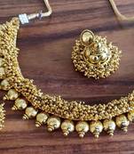 Gold agate necklaces