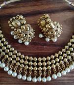 Gold agate necklaces