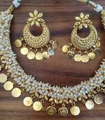 Gold agate necklaces