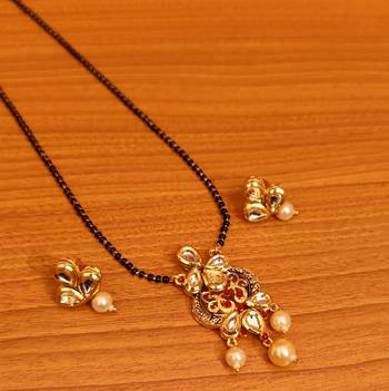Red mangalsutra 1