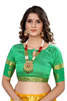 Yellow woven kanchipuram silk saree with blouse 4