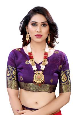 Red woven banarasi cotton saree with blouse 5