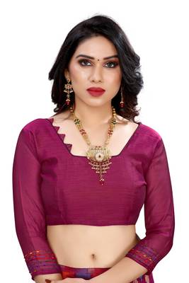 Magenta woven cotton saree with blouse 5