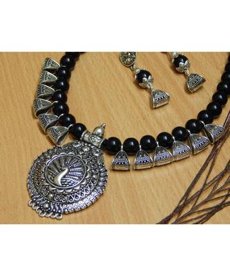 Black necklace-sets 2