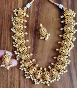 Gold agate necklaces