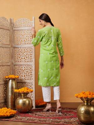 Green Embroidered Cotton Chikankari Women Kurta 2