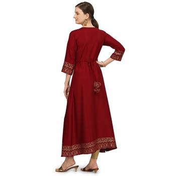 Women's Rayon Printed Readymade Kurti (Maroon ) 2
