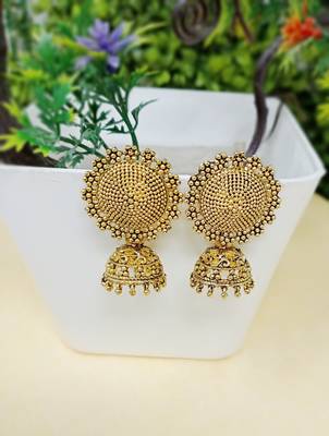 Steorra jewels Goldeni Brass Earing Set for Women and Girls 2
