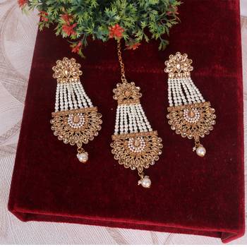 Steorra Jewels Gold Plated kundan meenakari Traditional chandbali Stylish Pearl passa maang Tikka and Earring Set 1