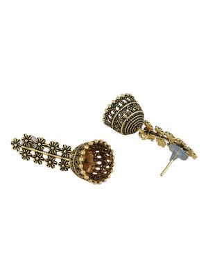 Gold earrings 3