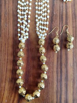 White agate necklaces 2