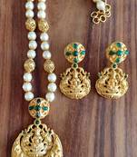 Green agate necklaces