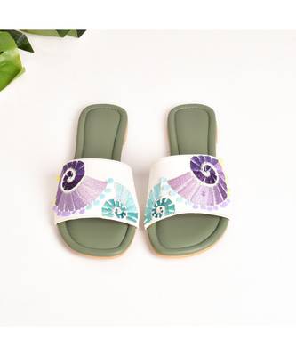 Sea Shells Embroidered Flat Slider 2
