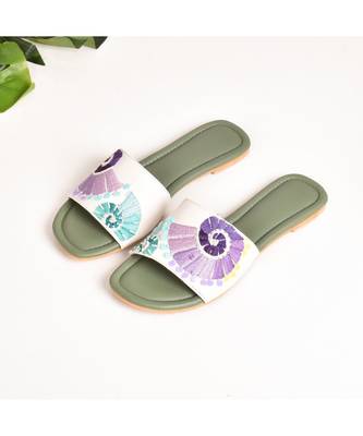 Sea Shells Embroidered Flat Slider 3