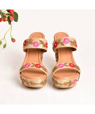 Nude Flower Bloom Embroidered Wedges 2