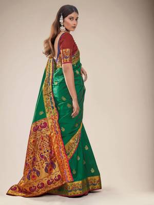 Green woven silk saree with blouse 3