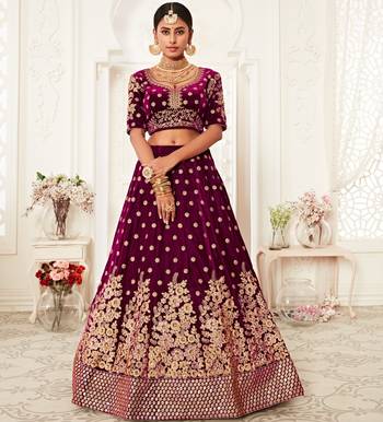 purple velvet zari embroidered heavy bridal lehenga set choli with dupatta with dupatta 3