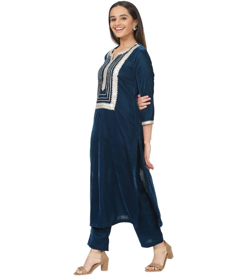 Turquoise Velvet Daffodil Straight Kurti with Straight Pants