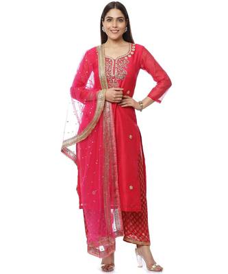 Fuchsia Pink Gotta Patti Embroidered Kurti with Banarasi Palazzo and Net Dupatta 1