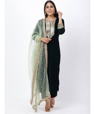 Green Festive Straight Kurti with Straight Pants and Pista Sequence Dupatta 1