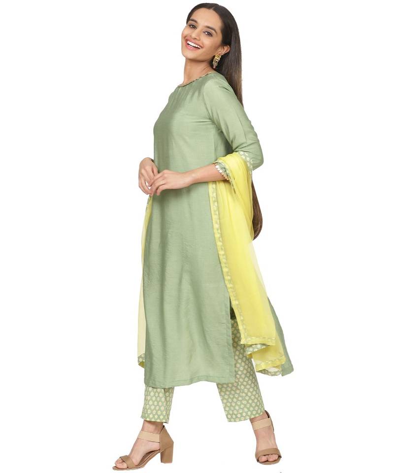 Pastel Green Kurti with Printed Kurti and Lemon Dupatta