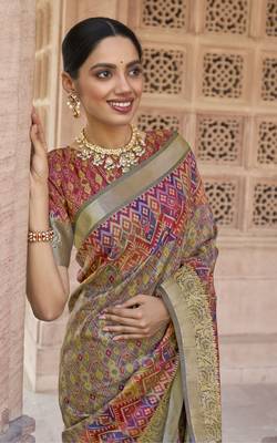 Grey printed silk saree with blouse 2