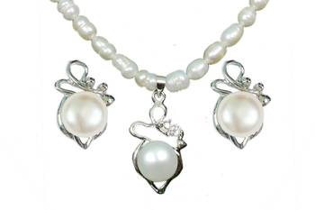 Natural Fresh Water Pearl Set From Hyderabad With Certificate of Authenticity 1