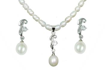 Natural Fresh Water Pearl Set From Hyderabad With Certificate of Authenticity 1