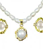 White pearl necklace-sets