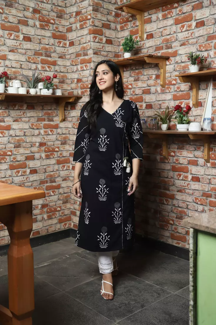 BLACK AND WHITE HANDBLOCK PRINTED KURTA