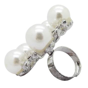 White pearl rings 2