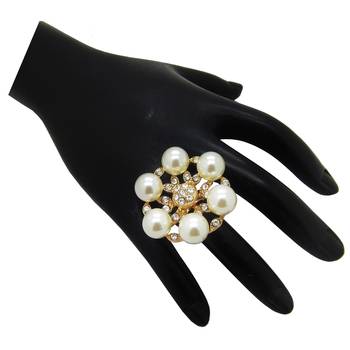 White pearl rings 3