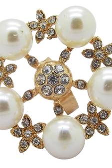 White pearl bold finger rings