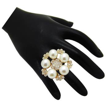 White pearl rings 3