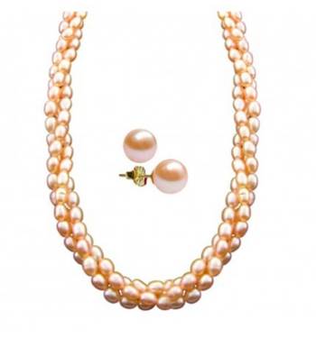 Pink pearl necklaces 1