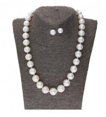 White pearl necklaces 1