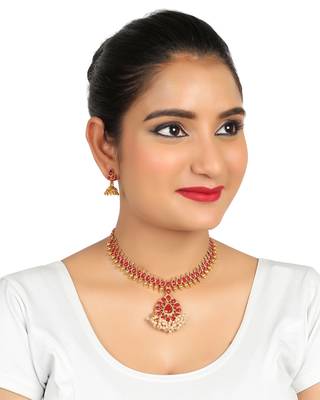 Gold Plated Traditional MaroonKundan & Pearls Necklace Set For Women 1
