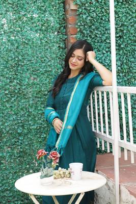 Bottle Green Solid Kurta With Pant And Chandheri Dupatta 1