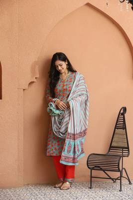 Green Floral Printed Kurta With Pant And Dupatta 1