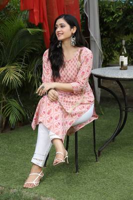 Pink Floral Printed Kurta 3