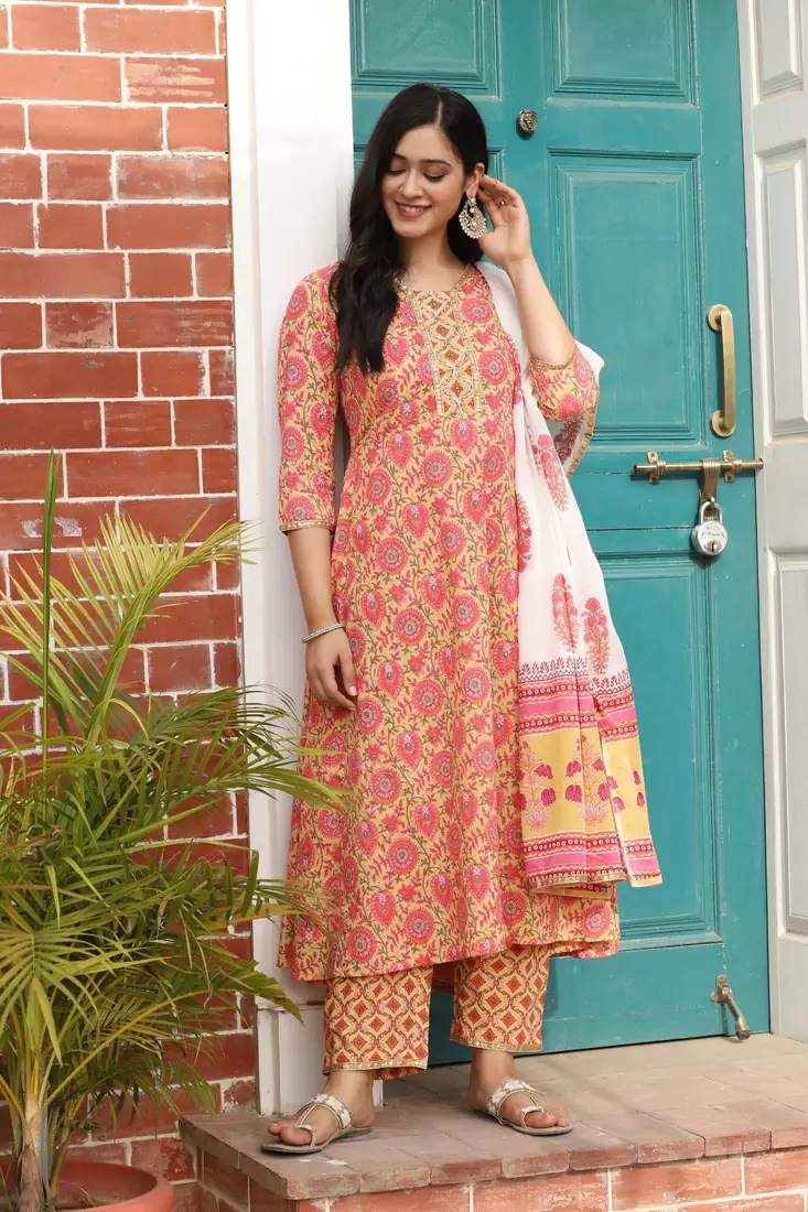 YELLOW FLORAL PRINTED KURTA WITH PANT AND DUPATTA