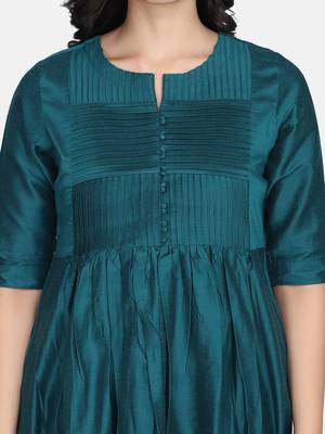 Bottle Green Solid Kurta With Pant And Chandheri Dupatta 8
